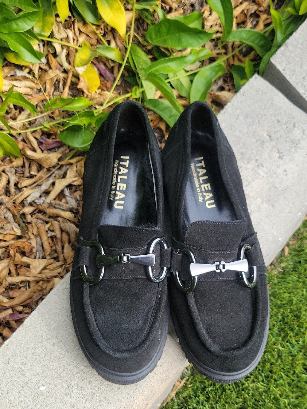 ITALEAU Women's Black Suede Fur Lined Loafers